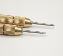 Tornavida Metal Set Sarı ( + / - ) - (1)