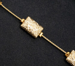 Zincir Yastık Altın - (1)